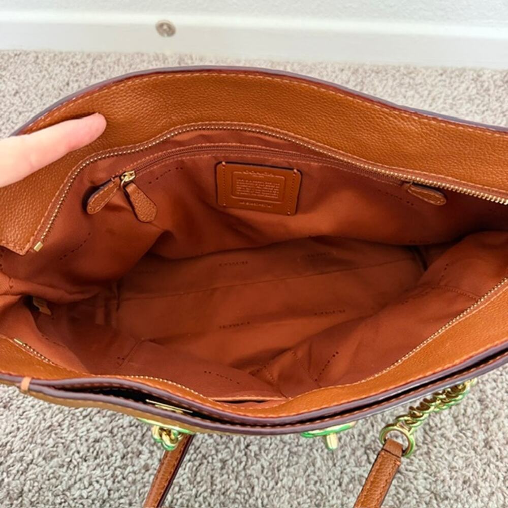 Coach Turnlock Gold Chain Tote Saddle Brown Polished Pebble Leather Gold No Tag - Picture 7 of 16